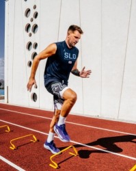 国家队教练：东契奇是否变得更好还要拭目以待 他在努力恢复状态