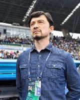 谢晖：深圳队有很多优秀球员，要打起12分精神&amp;放低姿态打好比赛