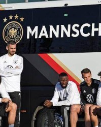 v站-被球迷骂了七年后，德国队终于不再自称“球队”